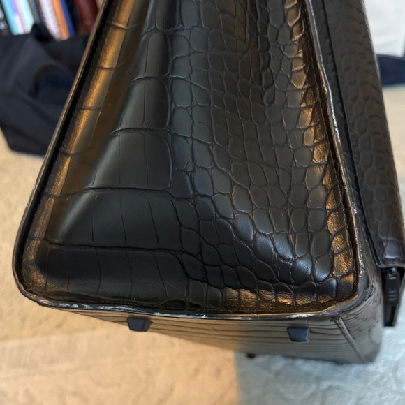 Black Beis Croc Embossed Work Tote Bag - Picture 7 of 8